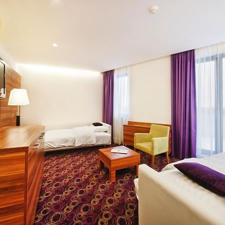 Hotel Sport Ivanic-Grad Exterior photo