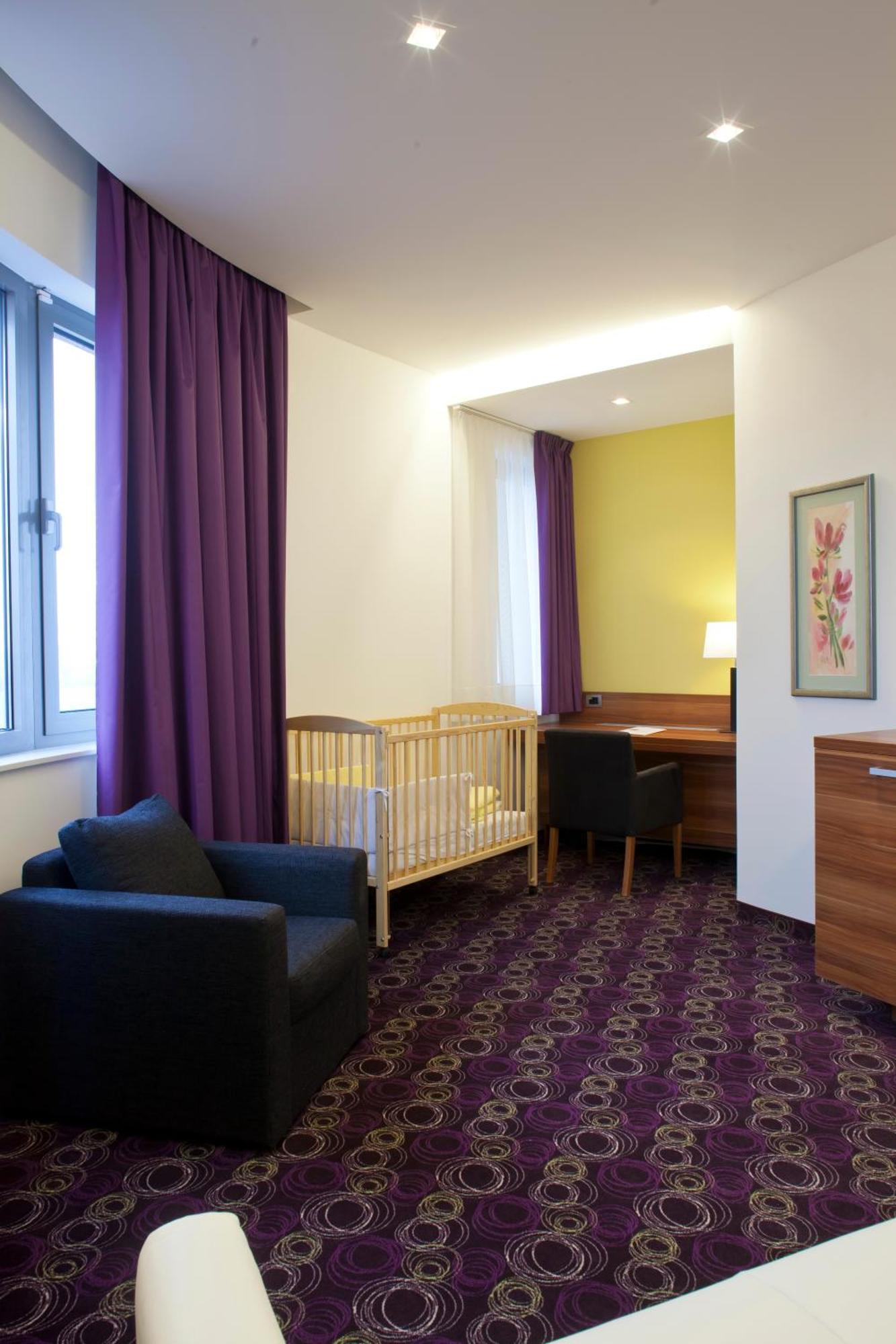 Hotel Sport Ivanic-Grad Exterior photo