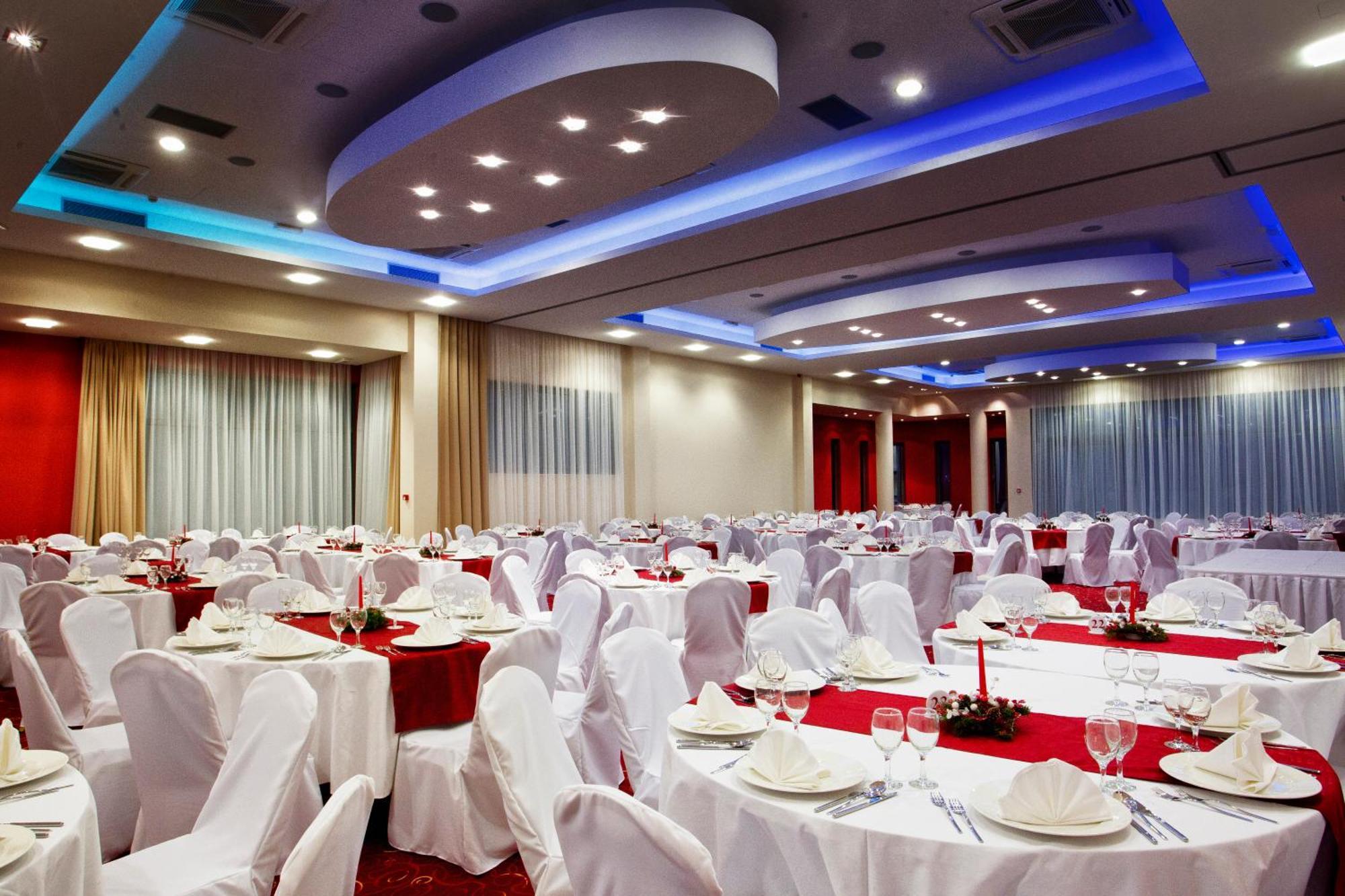 Hotel Sport Ivanic-Grad Exterior photo